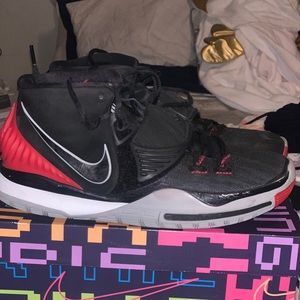 Men’s Nike Kyrie 6
